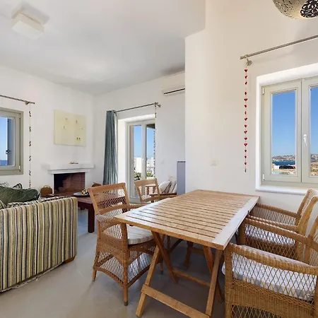 Seaside With Hot Tub, Vineyard, Shared Pool And View Holiday home *