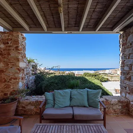 Seaside With Hot Tub, Vineyard, Shared Pool And View Holiday home