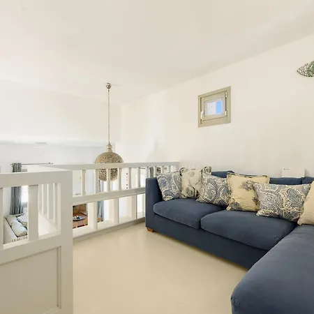 Seaside With Hot Tub, Vineyard, Shared Pool And View Parikia (Paros)