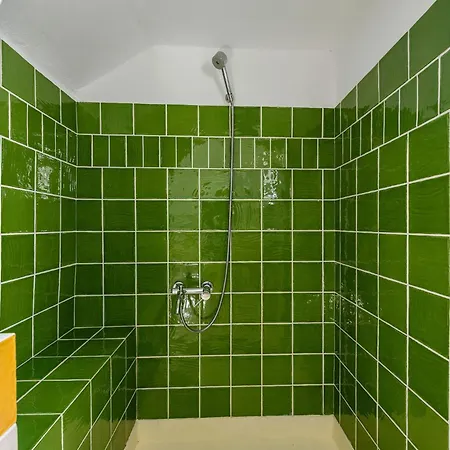 Seaside With Hot Tub, Vineyard, Shared Pool And View