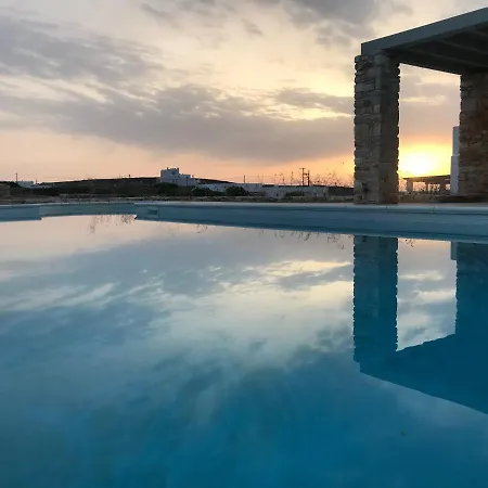 Seaside With Hot Tub, Vineyard, Shared Pool And View Prázdninový dům Páros