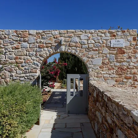 Seaside With Hot Tub, Vineyard, Shared Pool And View * Páros