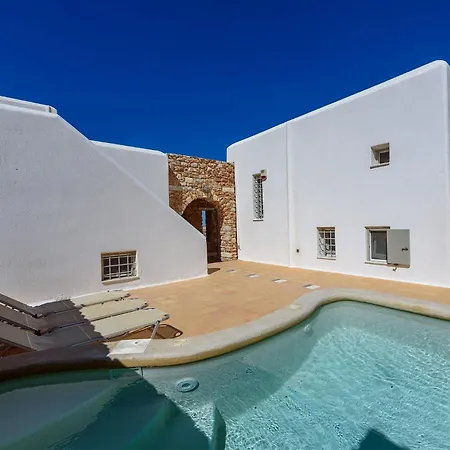 Seaside With Hot Tub, Vineyard, Shared Pool And View * Páros