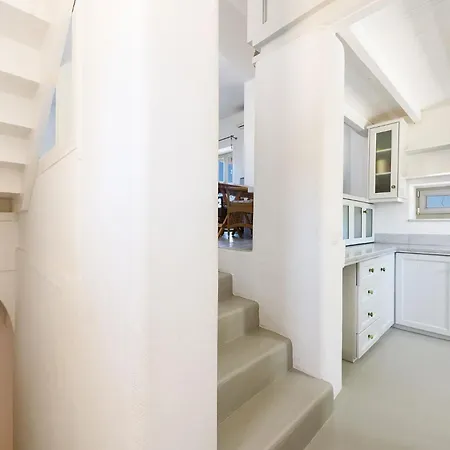 Seaside With Hot Tub, Vineyard, Shared Pool And View